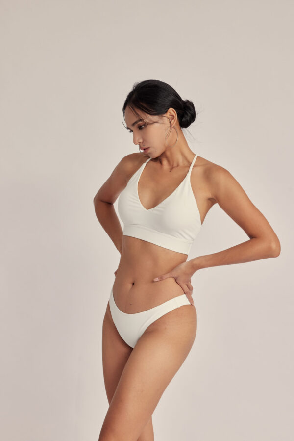 交叉美背比基尼｜Crossback Bikini｜月光白