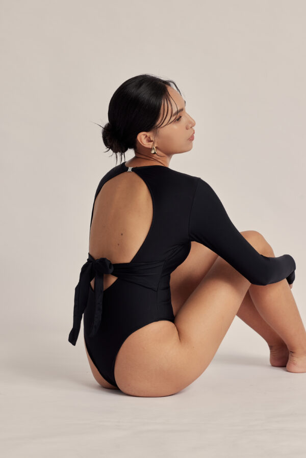 長袖綁帶美背泳裝｜Longsleeve Suit｜黑潮墨