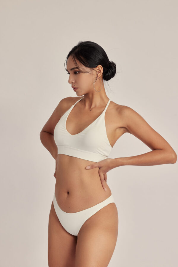 光環抓褶微丁泳褲｜Halo Ruched Thong｜月光白